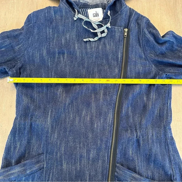 Cabi Adventure Anorak Hooded Denim Jacket Medium Wash Size M 100% Cotton - Picture 9 of 10